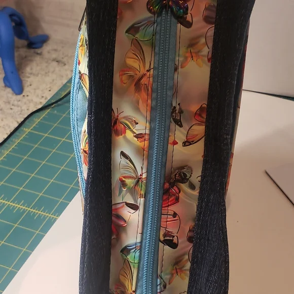 Handmade Shoulder Bag - Picture 4 of 10